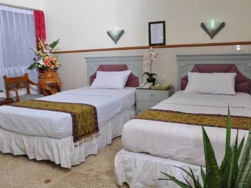 Hotel Tanjung Sorabaya Extérieur photo