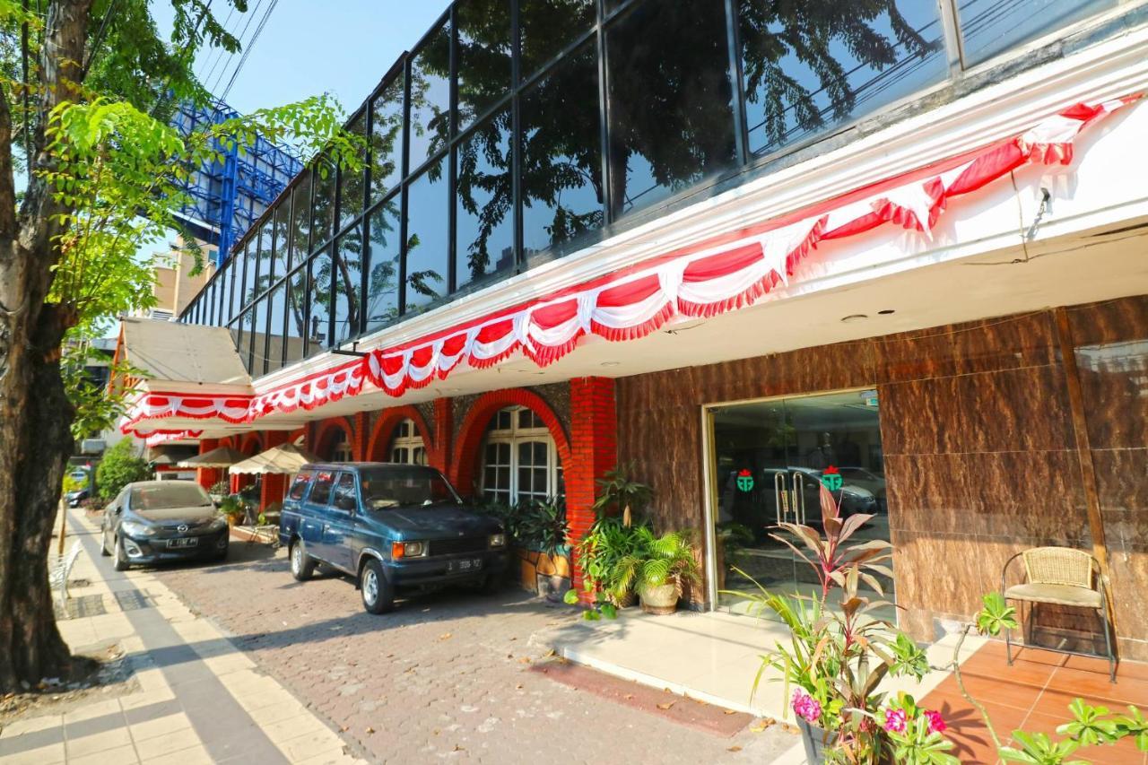 Hotel Tanjung Sorabaya Extérieur photo