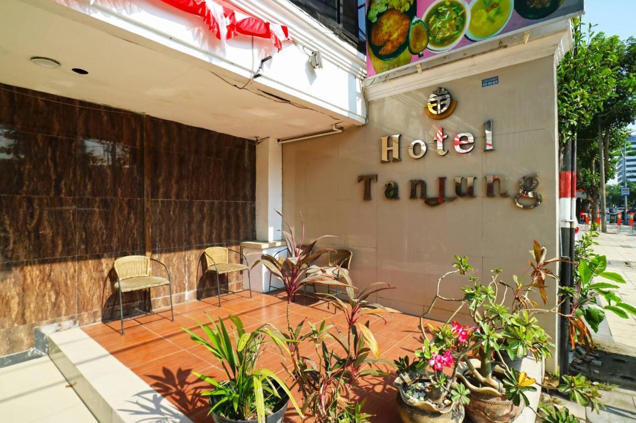Hotel Tanjung Sorabaya Extérieur photo